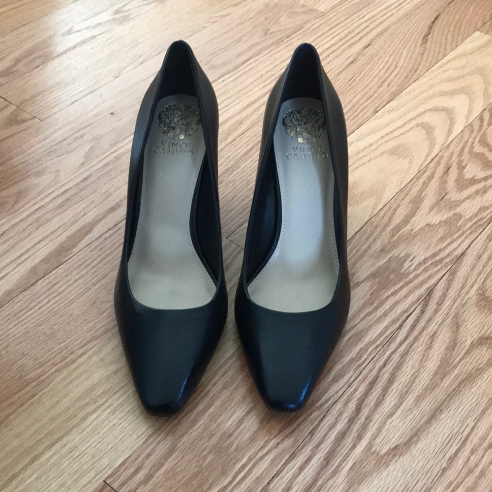 Vince Camuto Black Wedges